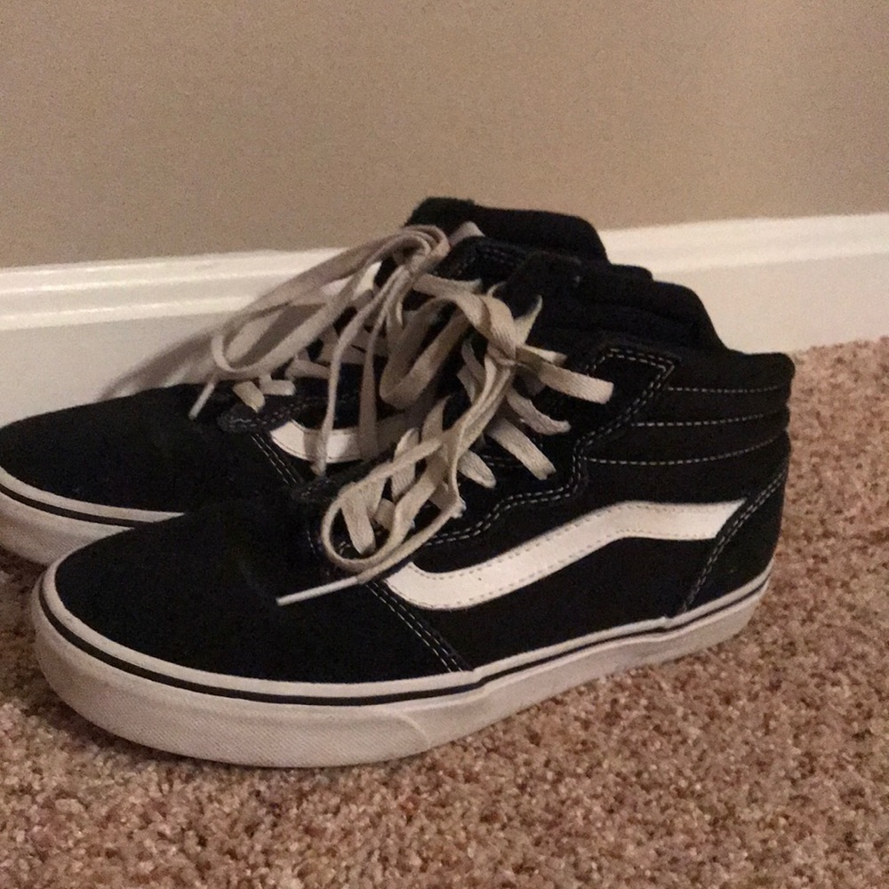 Black Skater Vans